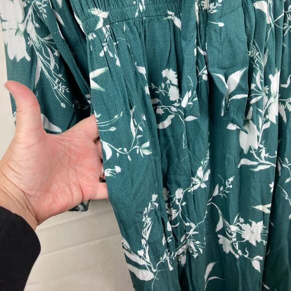 Ava & Viv Womens Sz X 14 / 16 Green White Floral Maxi Dress Pockets Boho Festiva - Picture 8 of 11